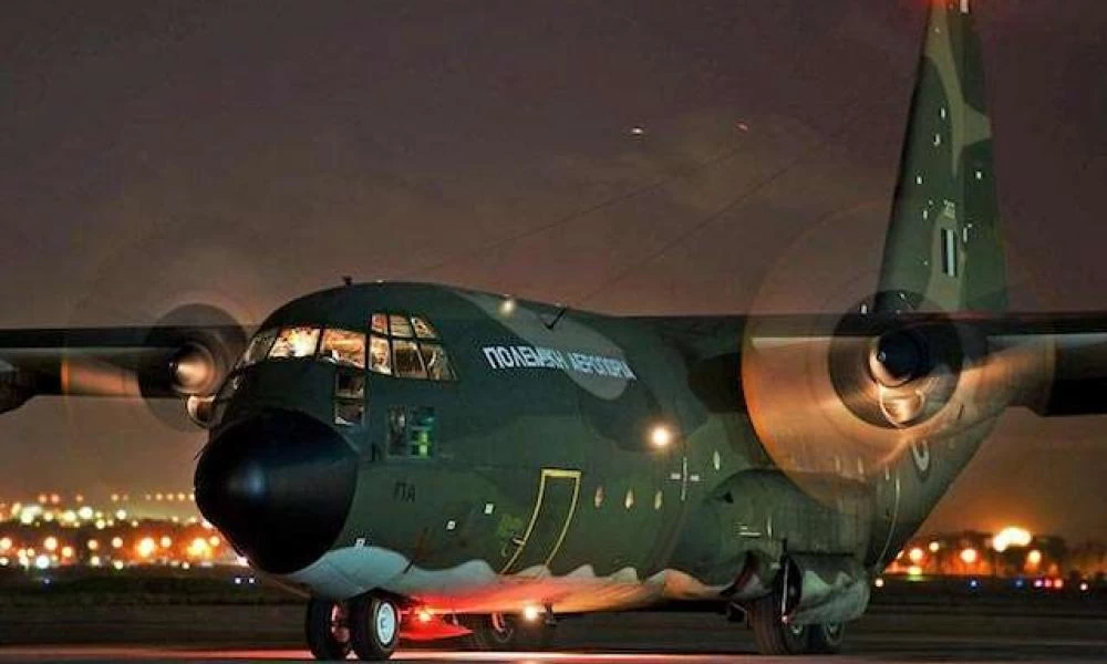 Απογειώνεται C-130 για τη Βηρυτό- Μεταφέρει ομάδα της ΕΜΑΚ